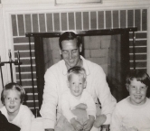Dad with kids, Frane Lane - Leslie R