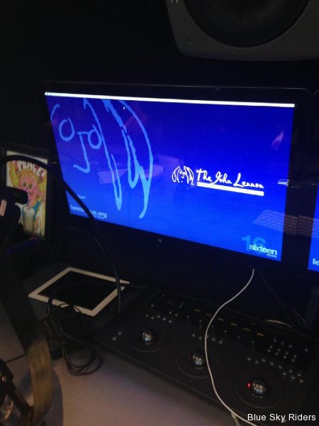 lennonbus5 lennonbus5